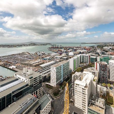 Auckland Harbour Suites Exterior photo