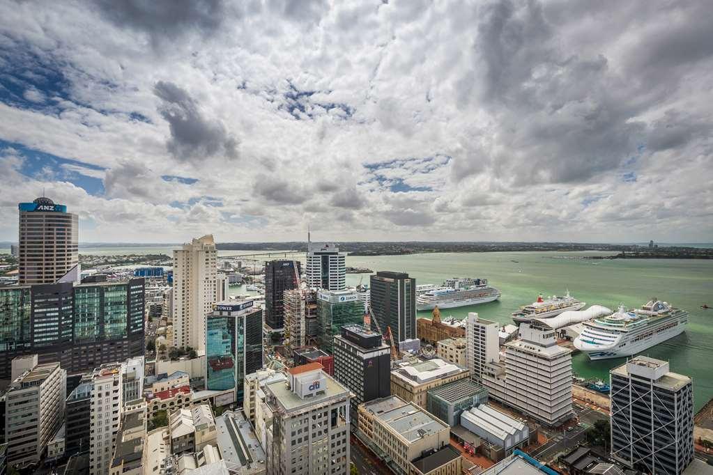 Auckland Harbour Suites Exterior photo