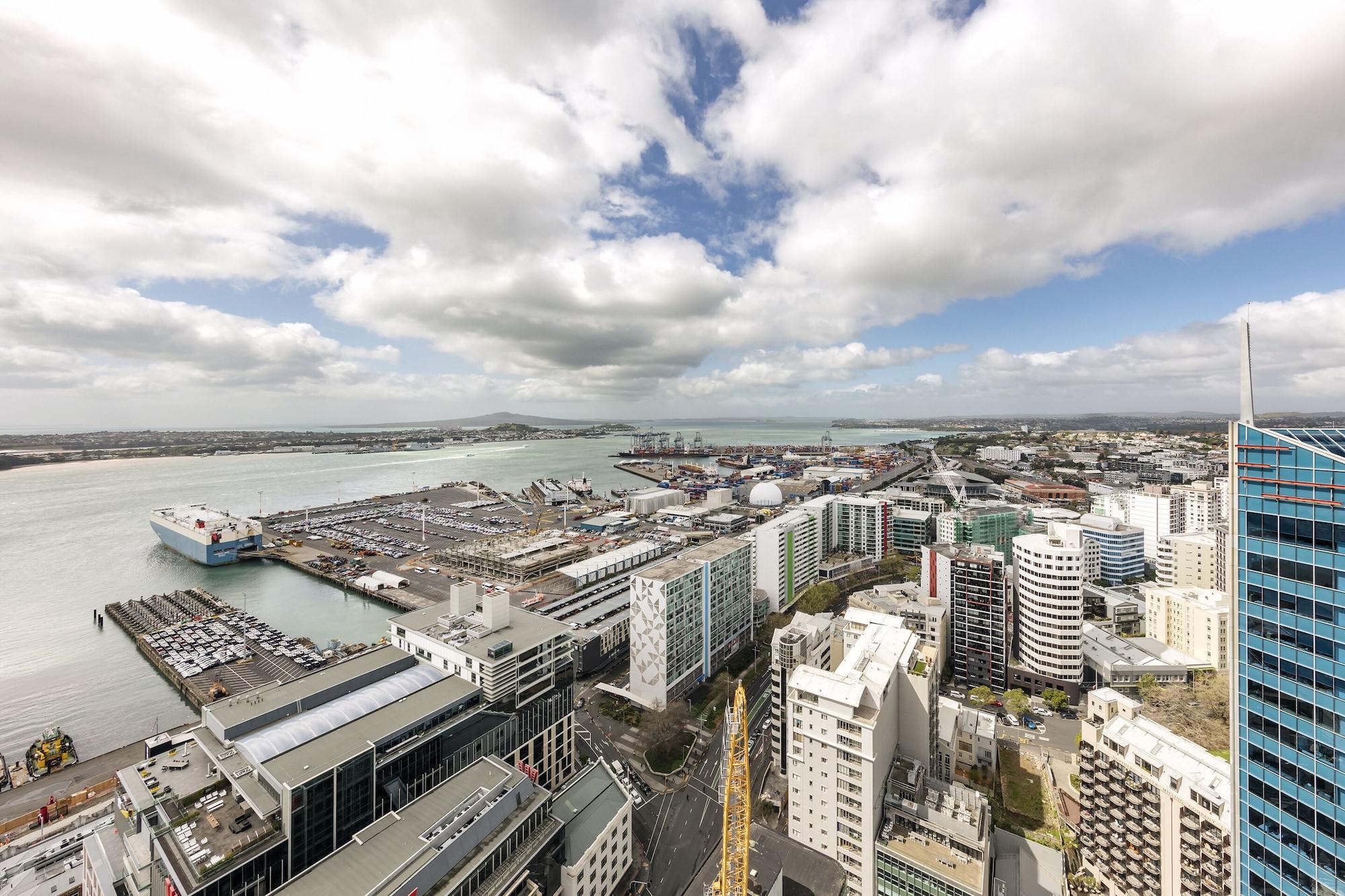 Auckland Harbour Suites Exterior photo