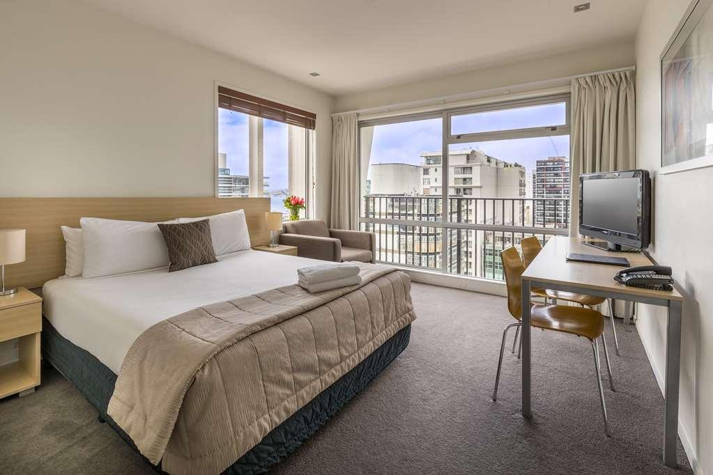 Auckland Harbour Suites Room photo