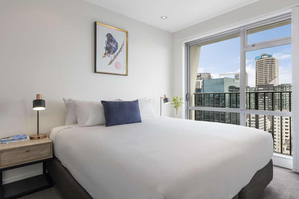 Auckland Harbour Suites Room photo