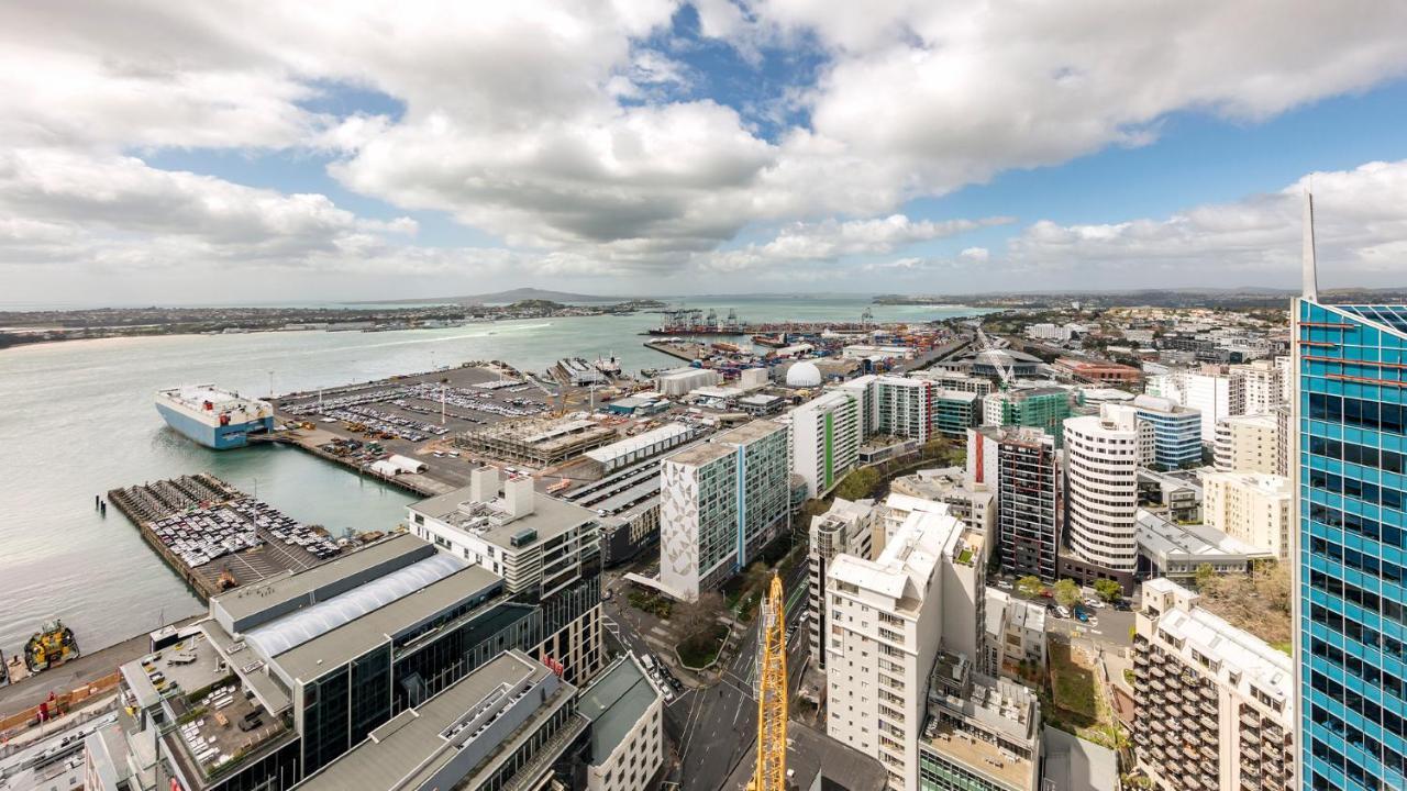 Auckland Harbour Suites Exterior photo