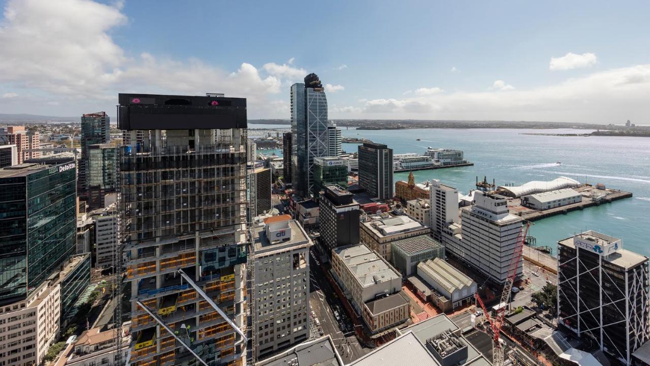 Auckland Harbour Suites Exterior photo